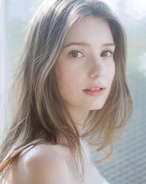 新晋女神Anastasia Cebulska